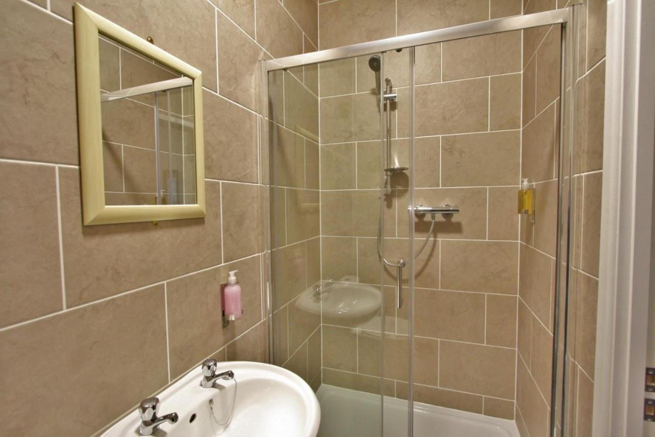 New County Hotel & Serviced Apartments By Roomsbooked Gloucester Eksteriør billede